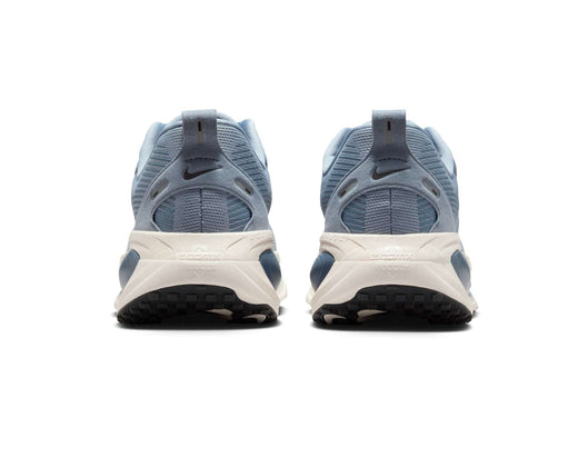 Chaussures de course pour hommes Nike Vomero 18