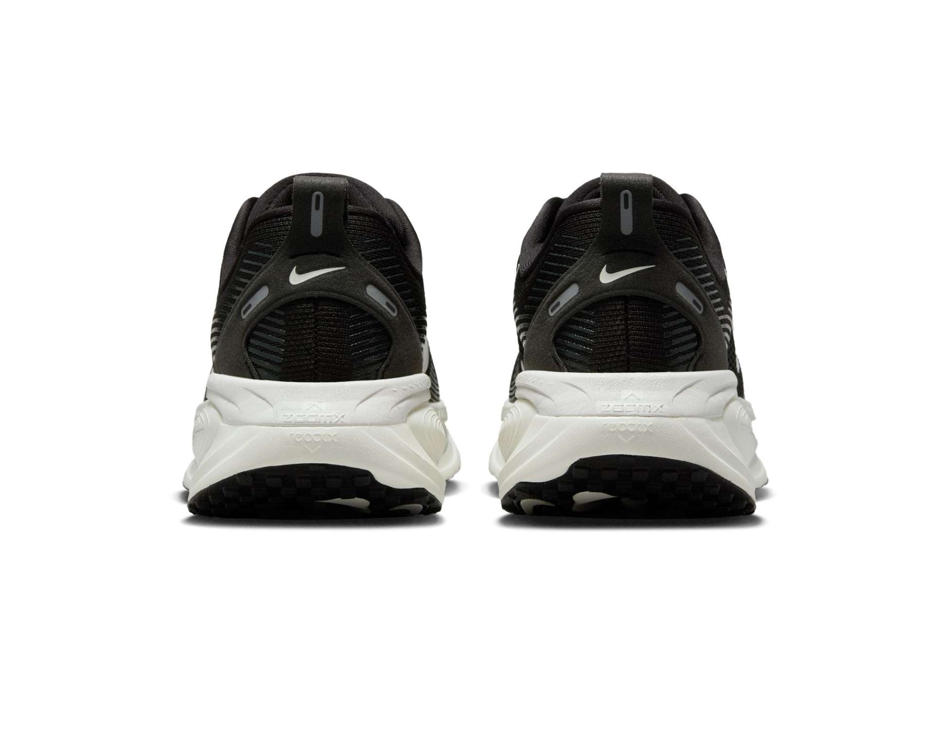 Chaussures de course pour femmes Nike Vomero 18