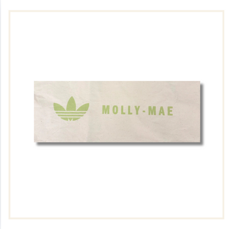 Molly-Mae x adidas Oxford Street Exclusive Matcha-draagtas
