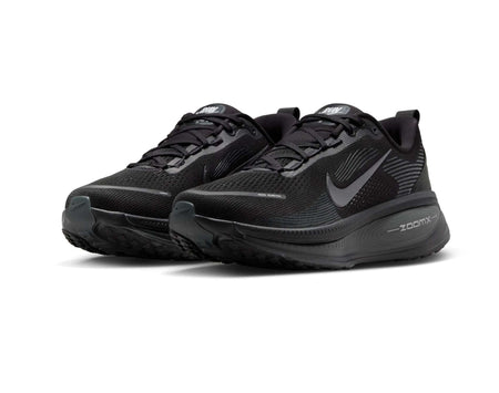Chaussures de course pour hommes Nike Vomero 18