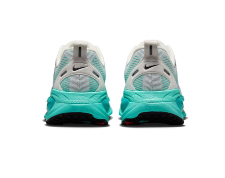 Chaussures de course pour hommes Nike Vomero 18